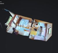 3D floor plan of a cottage with two bedrooms, furnished with beds and furniture.
