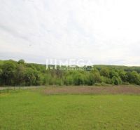 Green fields and forests in Vyšný Kazimír, ideal for plots - living.