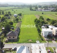 Plots - housing in Jasenov with extensive green areas and a rural environment.