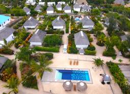 Swimming pool with villas.PNG