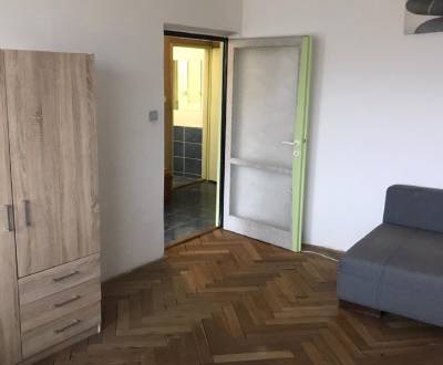 PRENAJATÉ: 1izbový byt po rekonštrukcii, zariadený Žilina-Lichardova