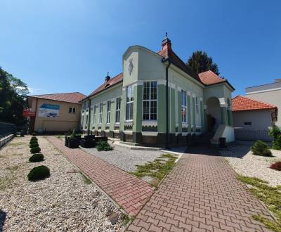 Commercial premises, Hlavná, Rent, Nitra, Slovakia
