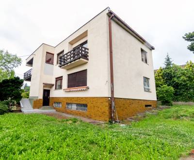 Spacious 3storey 6bdr house, 300m2, unfurnished, Horský park