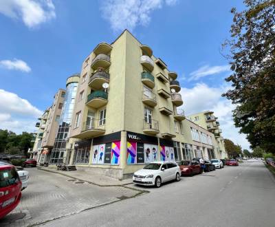 GALANTA/CENTRUM - commercial space with a balcony in OC GALAXIA