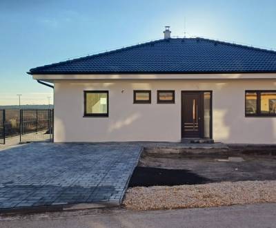 Rezervované: novostavba rodinného domu 4+1 pozemok 850 m2 Dolné Dubové