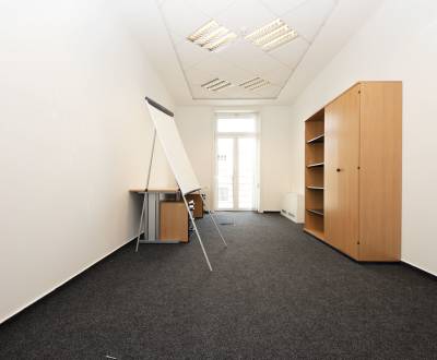 METROPOLITAN │  Offices for  Rent, Bratislava 