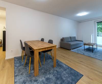 Nice, stylish 1bdr apt 72 m2, with balcony and parking