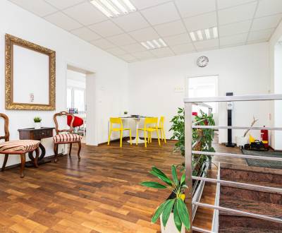METROPOLITAN│Practical office space in a new building in the Old Town