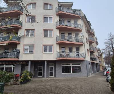 Rent Two bedroom apartment, Two bedroom apartment, Nové Zámky, Slovaki