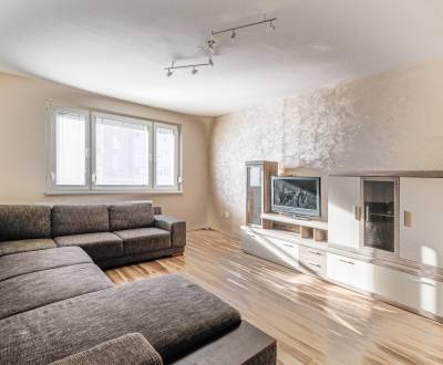 Rent Two bedroom apartment, Two bedroom apartment, Šoltésovej, Nové Zá