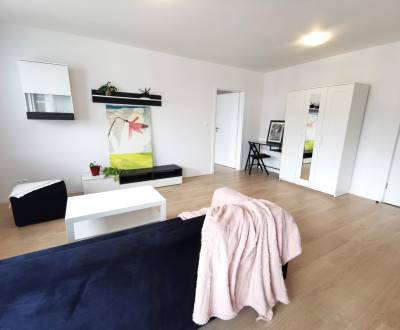 RENTAL / Short-term rental, furnished 2-room apartment,Bratislava
