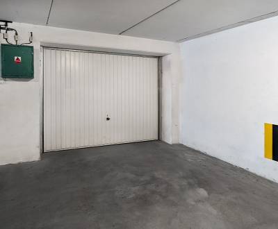 Sale Garage, Garage, Hlaváčikova, Bratislava - Karlova Ves, Slovakia