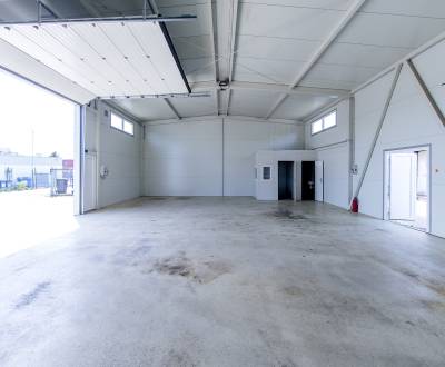 Warehouse arel - hall 150m2, yard, separated office, great area