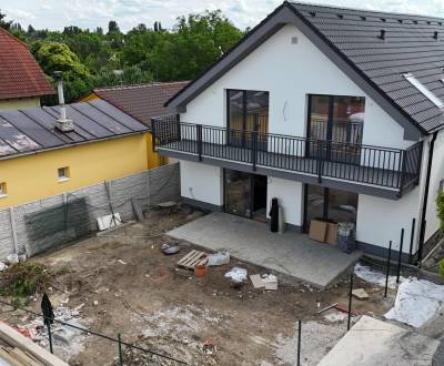 BA/VRAKUŇA-Sale of a new building of a large 5-room apartment 