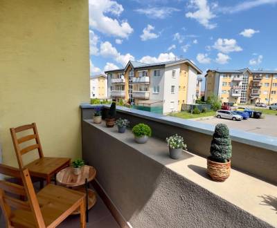 MOST PRI BA - Rent a 2-bedroom apartment with a balcony and parking