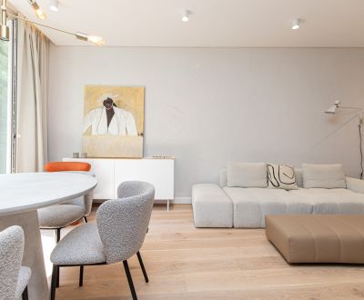 Beautiful designer 1-room apartment in the center
