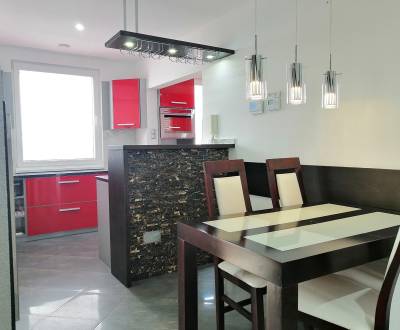 Sale Three bedroom apartment, Three bedroom apartment, Okružná, Stará 