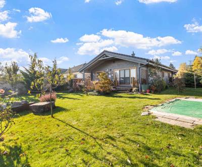 COZY FAMILY HOUSE WITH A LARGE GARDEN AND MODERN TECHNOLOGIES - ČASTÁ