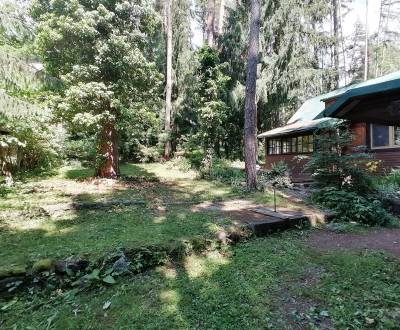 Charming Cottage Retreat in Martin Stráne with Modern Amenities
