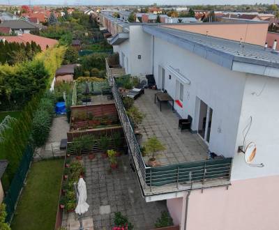 Sale Three bedroom apartment, Three bedroom apartment, Dúhova, Senec, 
