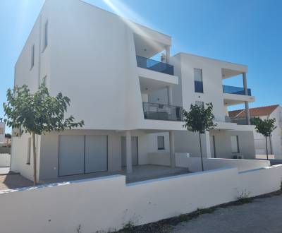 CROATIA - Modern apartments near a beautiful beach - VODICE