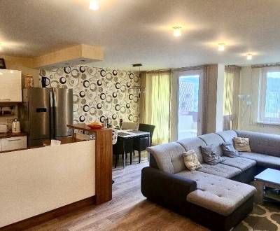 Sale Three bedroom apartment, Three bedroom apartment, Saratovská, Bra