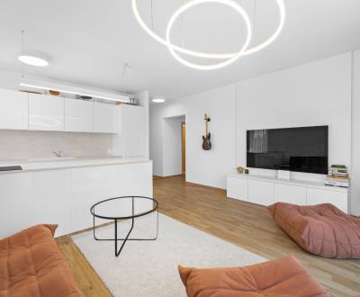 Modern 4-Room Apartment with Terrace in Nový Ružinov, Bratislava