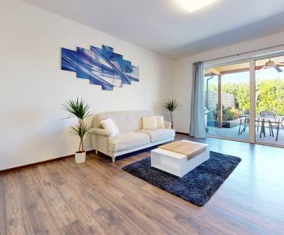 Furnished 2-Bedroom Apartment with Spacious Terrace and Parking 