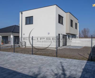 Sale Three bedroom apartment, Three bedroom apartment, Malacky, Slovak
