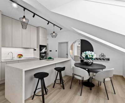 Rent Three bedroom apartment, Three bedroom apartment, Trnavská cesta,