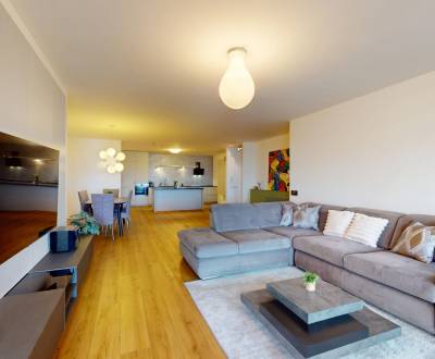 BA/Koliba- Sale of a large modern apartment with a terrace and parking