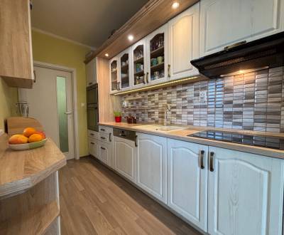 Sale Three bedroom apartment, Three bedroom apartment, Trenčín, Slovak