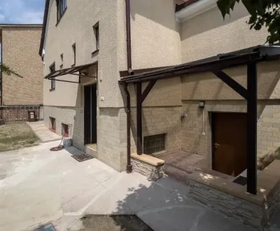 EXCLUSIVE Spacious 5-brd house for rent in Ružinov 