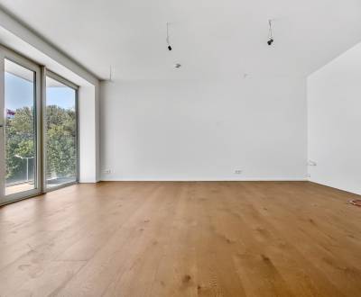 FOR SALE - LIGET New 1 bedroom apt. next to Sad Janka Kráľa, Petržalka