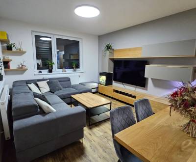 Modern 3-Room Apartment with Garage in Prestigious Residence Hron