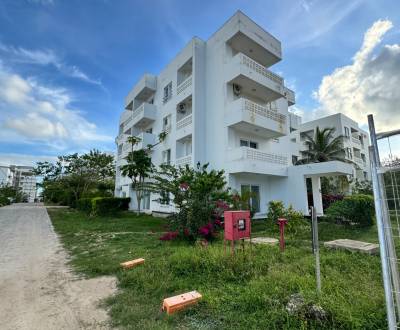 Modern One-Bedroom Apartment with Pool Access in Fumba Town