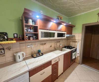 Rent Two bedroom apartment, Two bedroom apartment, SNP, Nové Zámky, Sl
