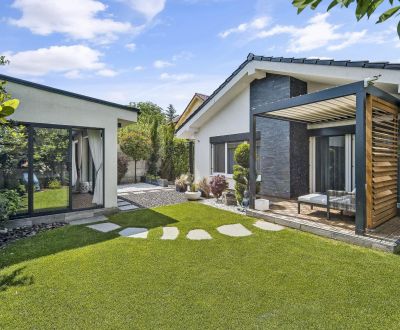 FOR SALE – 3-bedroom family house with garden house