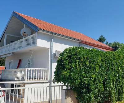 CROATIA - House in a nice quiet location - Gornji Karin, ZADAR