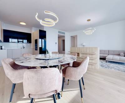 NUERA︱EUROVEA TOWER - VIP Luxury 2-bedroom residence with castle view