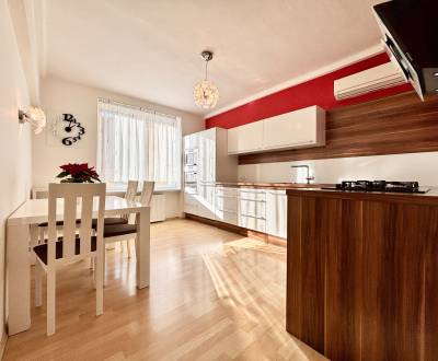 I FOR SALE - Charming 1 bedroom apartment, Dulovo square