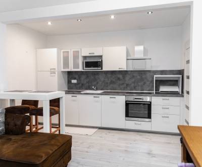 Sale One bedroom apartment, One bedroom apartment, Kozmonautická, Brat