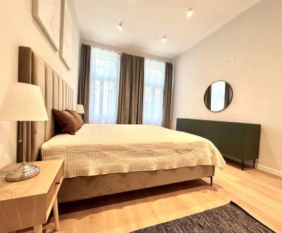 Spacious 1 bedroom Apartment for Rent in the Absolute City Centre 