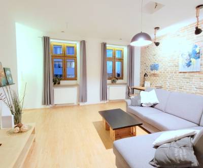 Rent One bedroom apartment, One bedroom apartment, Hviezdoslavovo náme