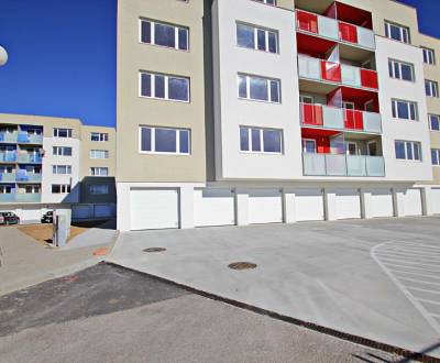 Sale Garage, Garage, Dona Sandtnera, Pezinok, Slovakia