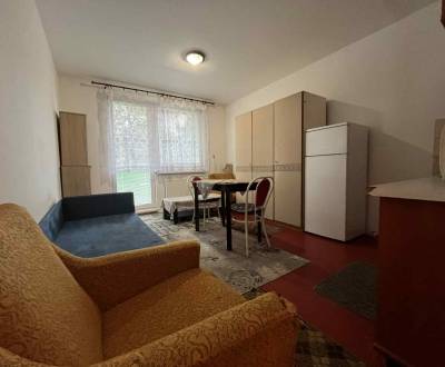 Sale Single studio, Single studio, Eótvosa, Komárno, Slovakia
