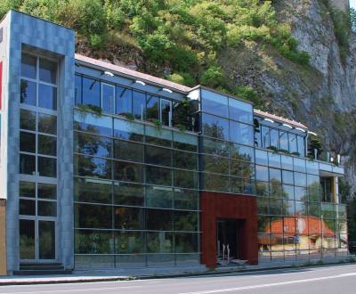 Sale Building, Building, Gen. M. R. Štefánika, Trenčín, Slovakia