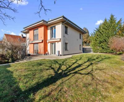 Sale Family house, Family house, Pod lesom, Bratislava - Karlova Ves, 