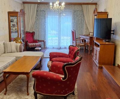 Luxurious Family Home with Pool in Tranquil Komárno
