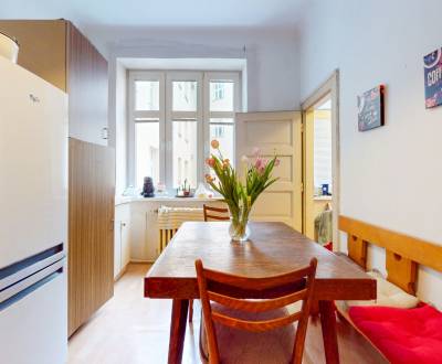 Sale Four+ bedroom apartment, Four+ bedroom apartment, Dostojevského r